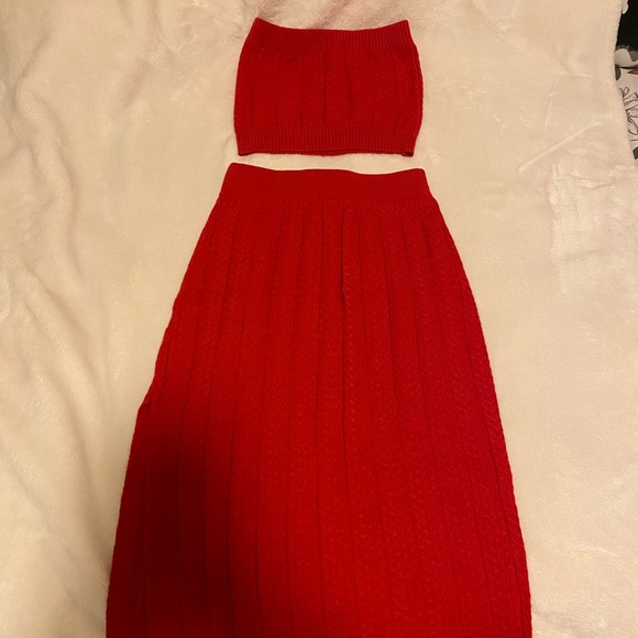 Red matching set tube top and skirt - Picture 2 of 2